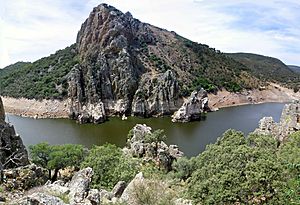 300px Salto del Gitano Parque Nacional de Monfragüe