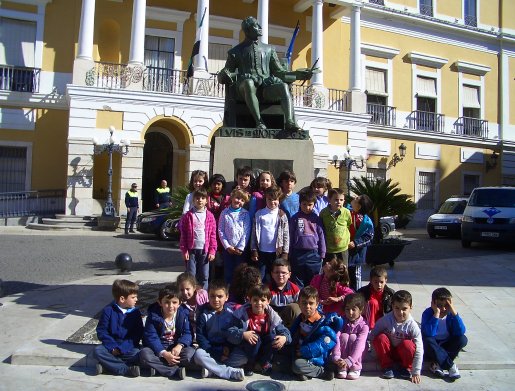 16-Conocimos_al_seor_Luis_de_Morales_delante_del_ayuntamiento