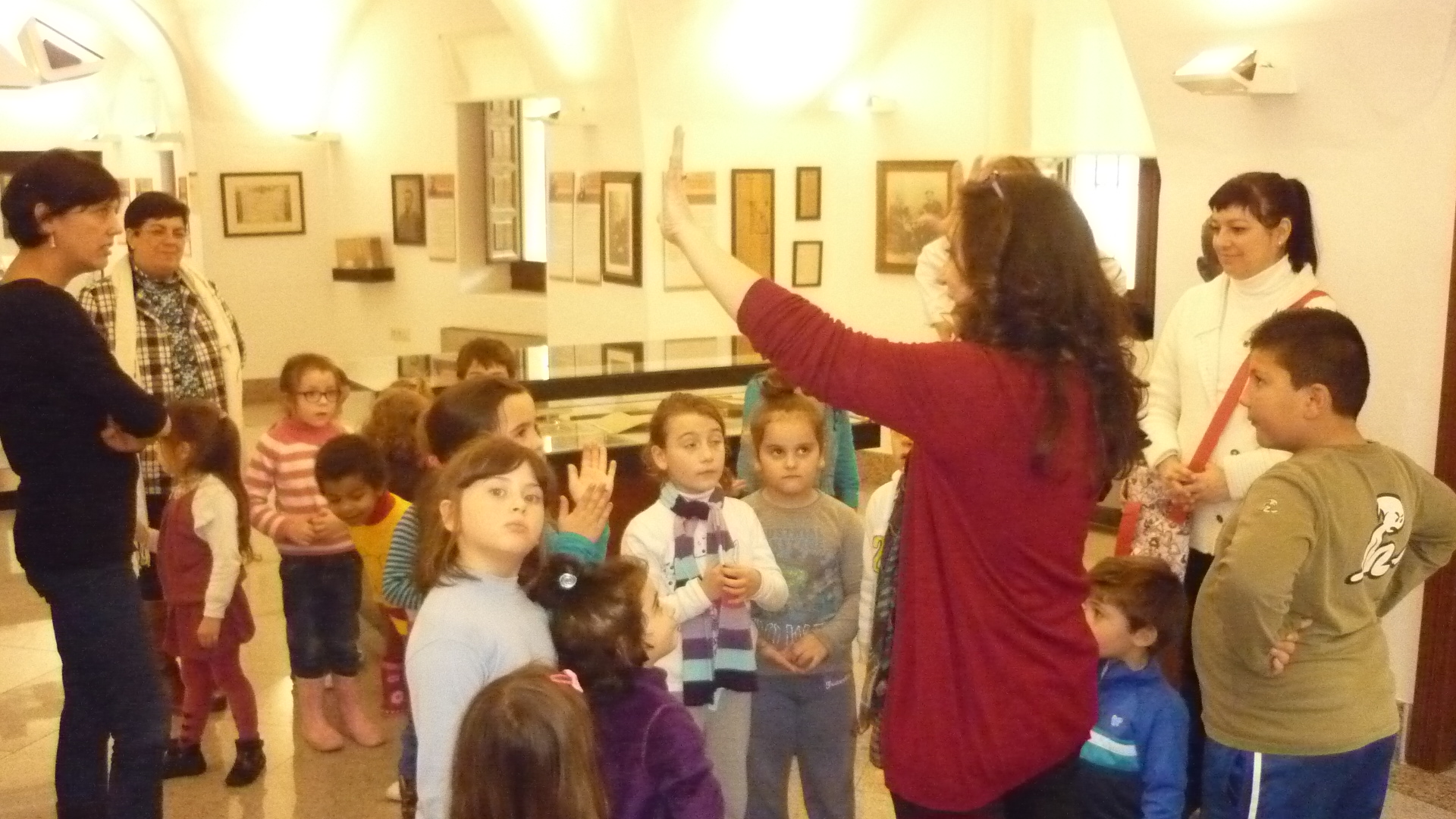 VISITA AL MUSEO PEDRILLA. EXPOSICIÓN PERSONAJES ILUSTRES DE CÁCERES